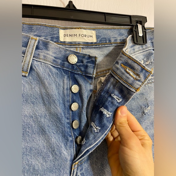 Aritzia Denim Forum Ex Boyfriend High Waist Button-fly Distressed Jeans Size 26 - Picture 5 of 11